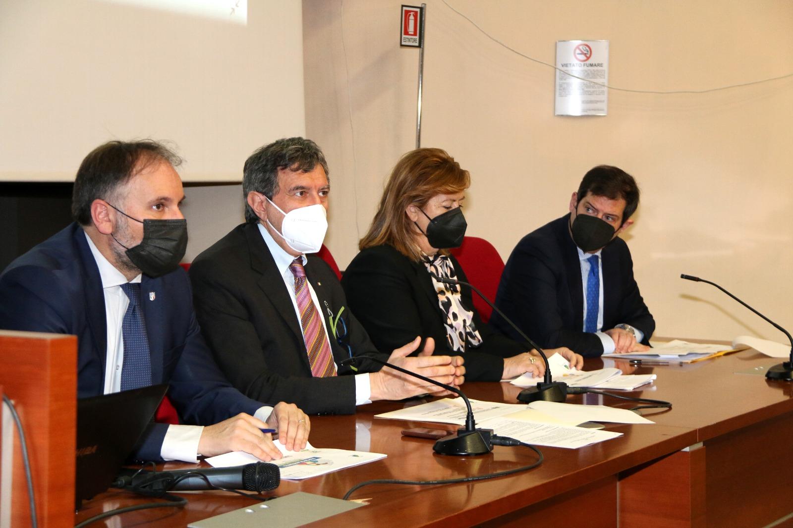 Comuni montani Abruzzo, Marsilio: misure di sostegno per favorire nascite e nuove residenze