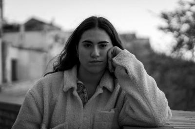 La giovane cantautrice lancianese Alemico pubblica un nuovo singolo “I Tuoi Pensieri”
