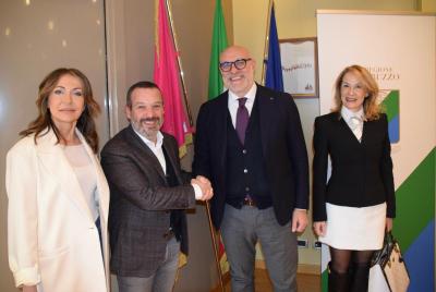 Consiglio regionale d'Abruzzo, si è insediato stamane a Pescara il nuovo difensore civico d'Abruzzo Umberto Di Primio