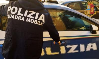 Pescara, in cambio di soldi e droga consegna telefono e sostanze stupefacenti a un detenuto, misura interdittiva per Assistente Capo Polizia Penitenziaria