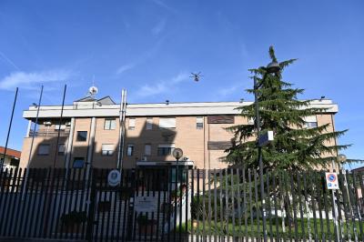 Montesilvano, minacciati con un coltello durante la passeggiata: 20enne arrestato per rapina
