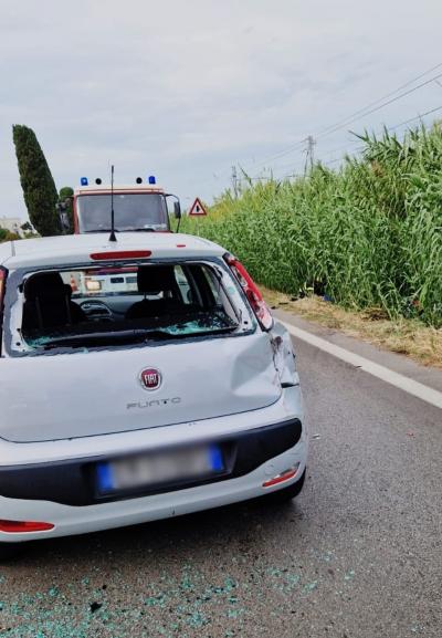 Grave incidente stradale sulla Statale 16 a Scerne di Pineto, ferito moticiclista