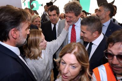 Vinitaly: il Presidente del Consiglio Giorgia Meloni visita 'Spazio-Abruzzo'