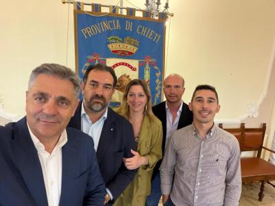 Strade provinciali nel Chietino, l'affondo della minoranza a Menna: «Meno social, più manutenzione. Intervenire prima dell'inverno»