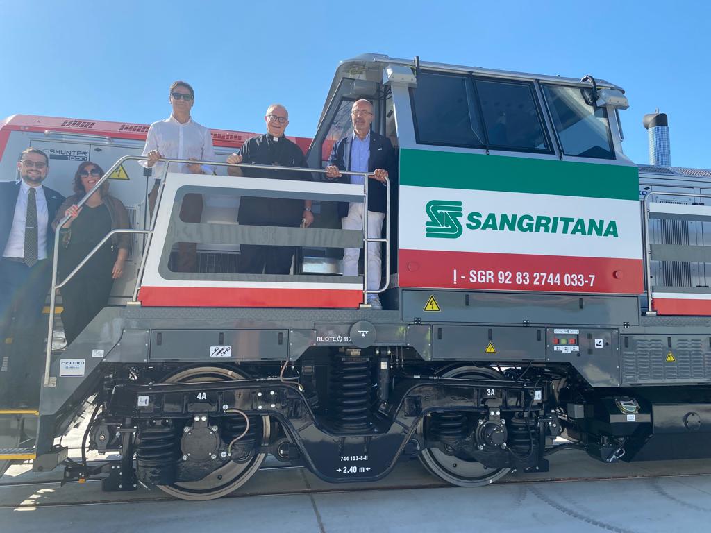 Sangritana inaugura la nuova locomotiva D 744