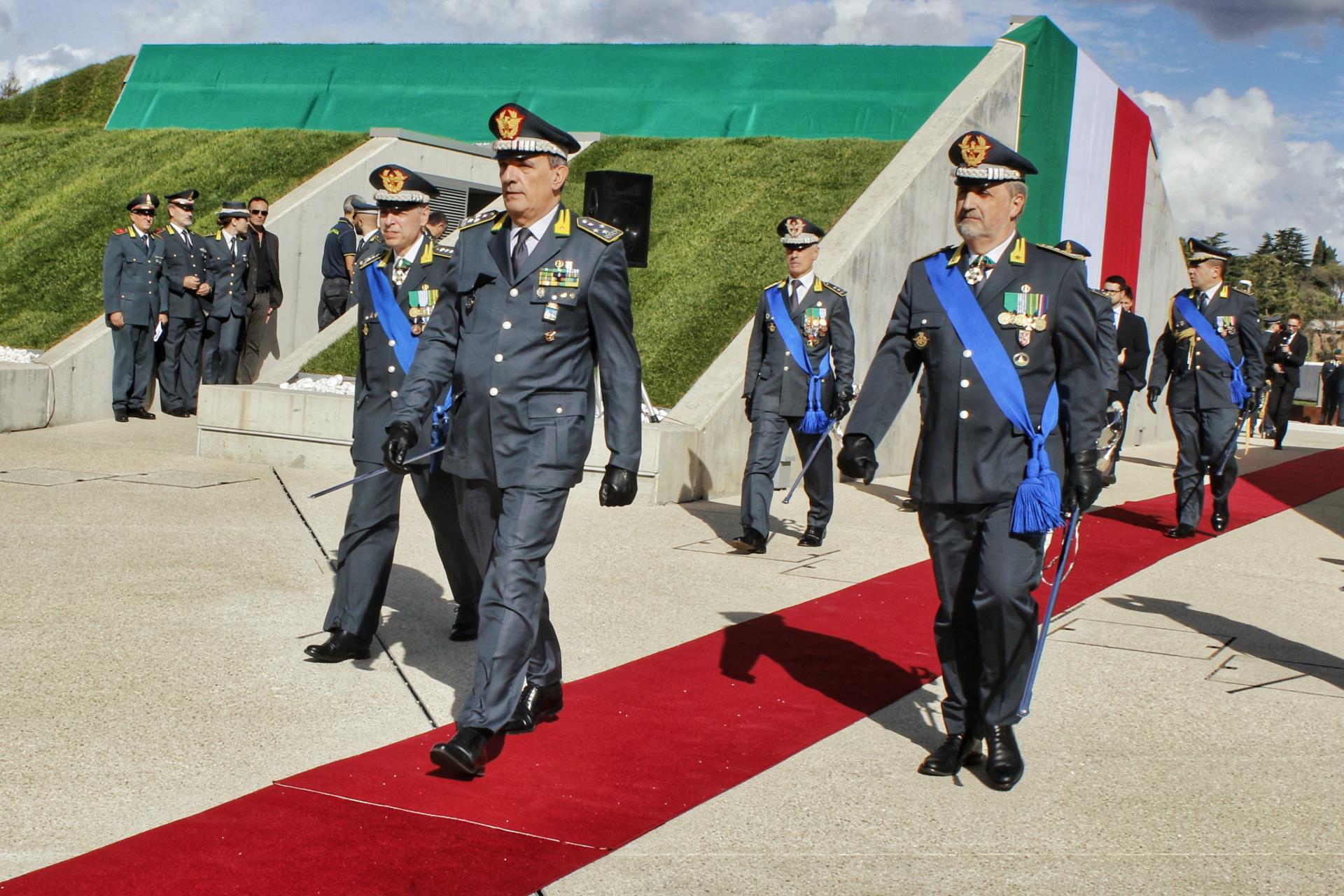 Guardia di Finanza, cambio al vertice del Comando Interregionale dell'Italia  Centrale, il Generale di Corpo d'Armata Ignazio Gibilaro subentra al Generale di Corpo D'Armata Bruno Buratti