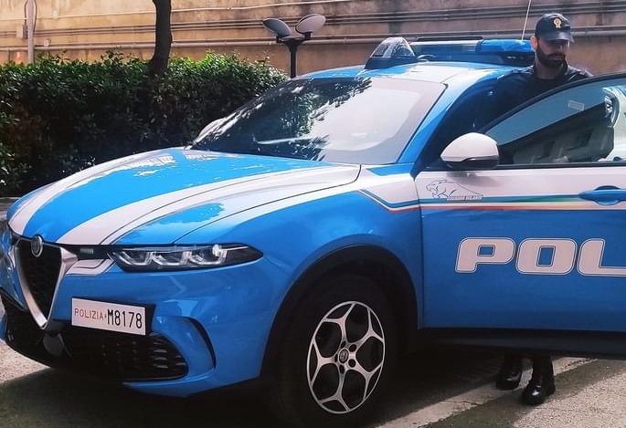 Arrestato dalla Poliza di Stato un 23enne con oltre 3 kg di droga, un’arma clandestina e 126.000 euro in contanti.