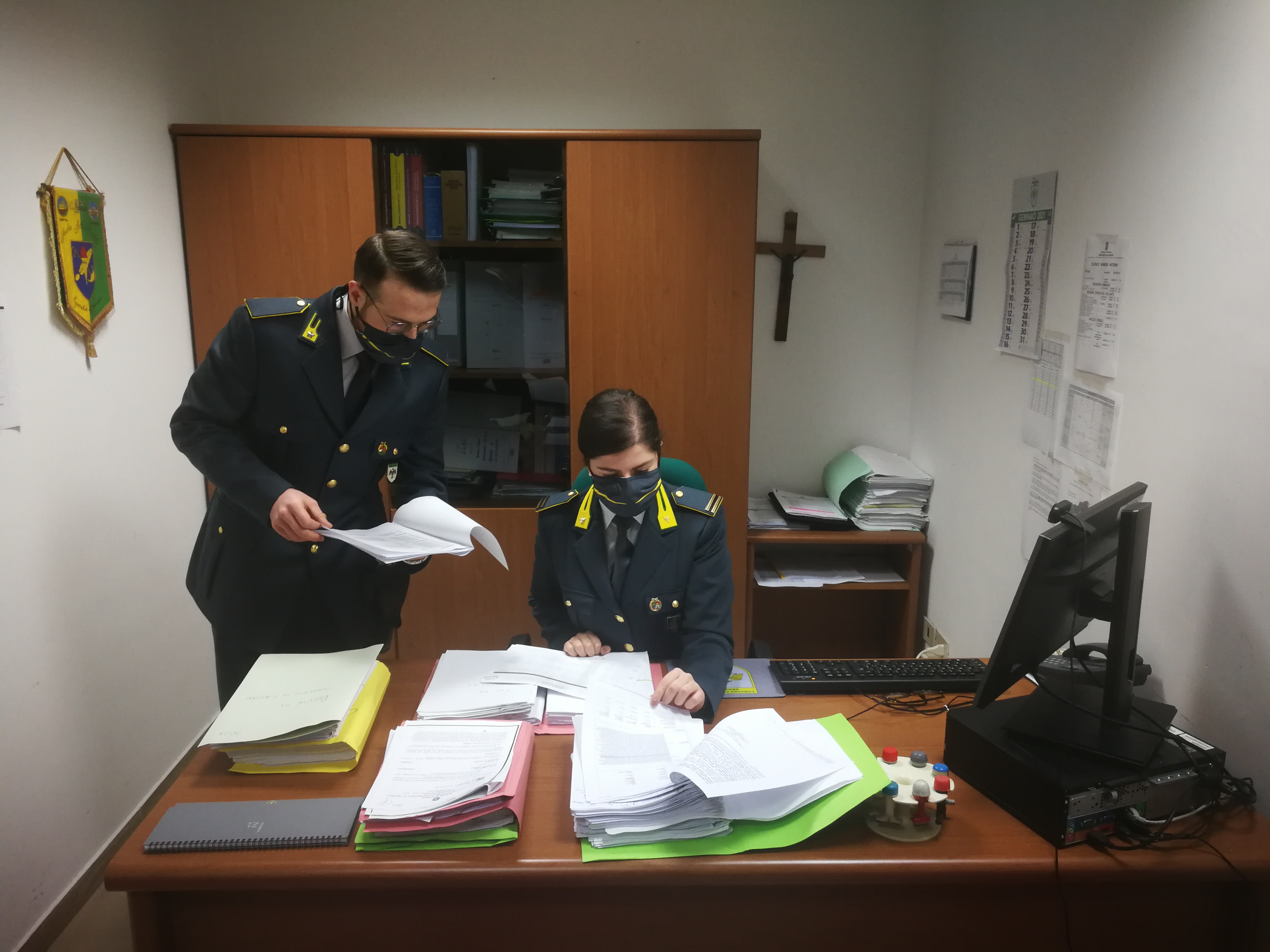 Guardia di Finanza di Giulianova scova azienda di infissi che avrebbe occultato al fisco oltre 350mila euro