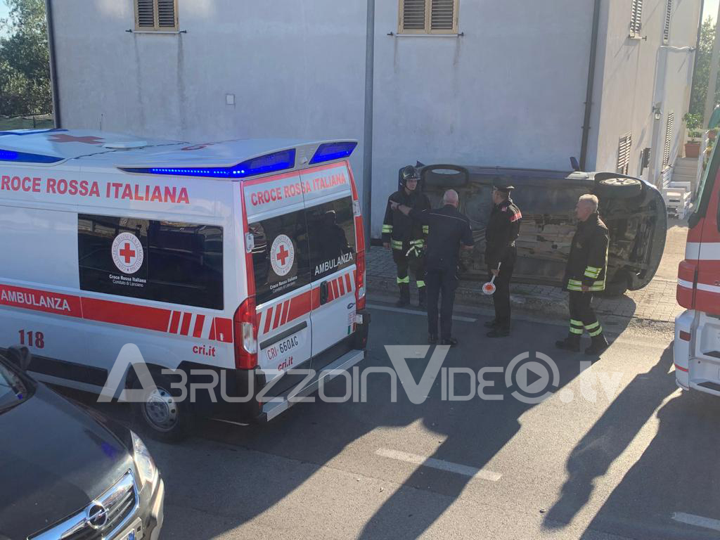 Rocambolesco incidente stradale sulla provinciale San Vito Chietino Lanciano.