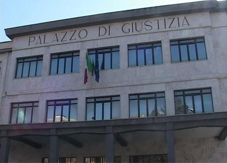 Condanna a 6 anni e 9 mesi per medico di Sulmona: peculato e concussione in caso di flebo a pagamento