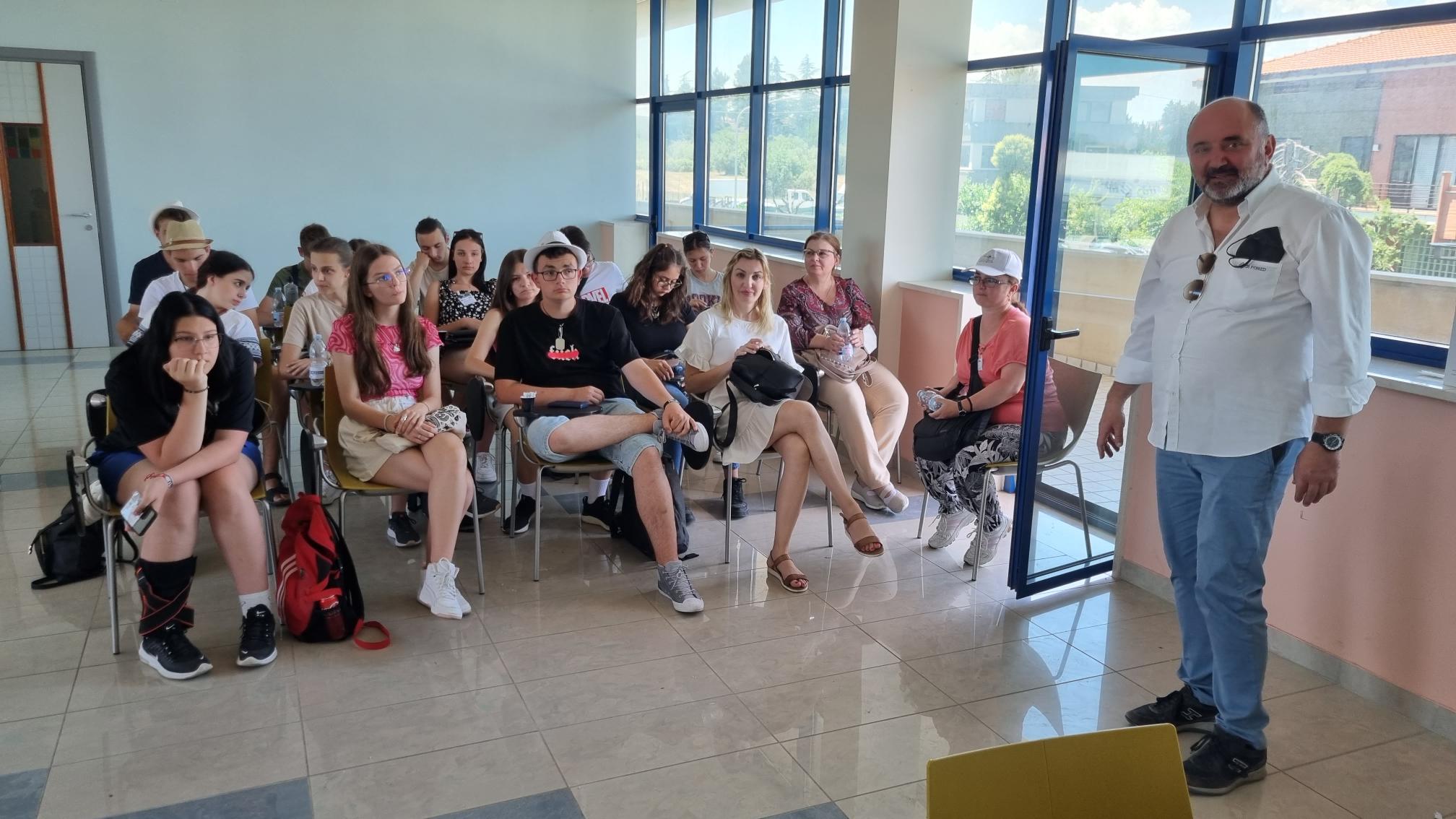 Lanciano, Progetto Erasmus, concluso il progetto di Educazione ambientale per 21 studenti della Romania