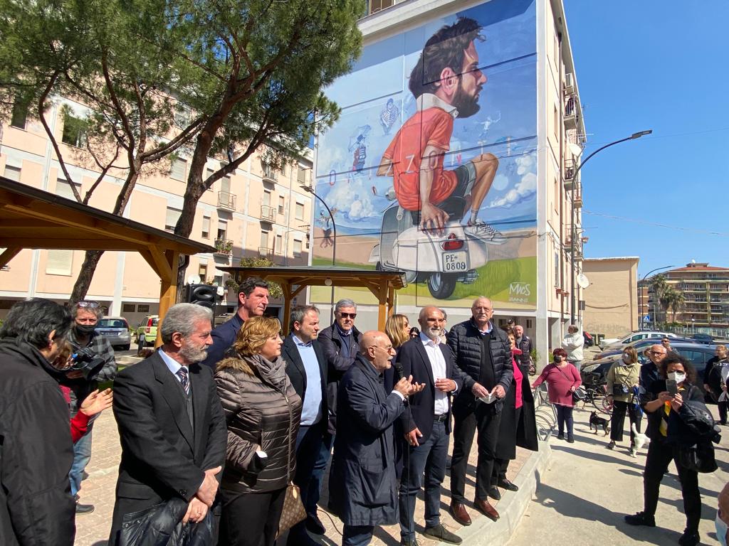 Pescara,  inaugurato al quartiere Zanni il Murale-giardino "Orizzonti" firmato da Macs