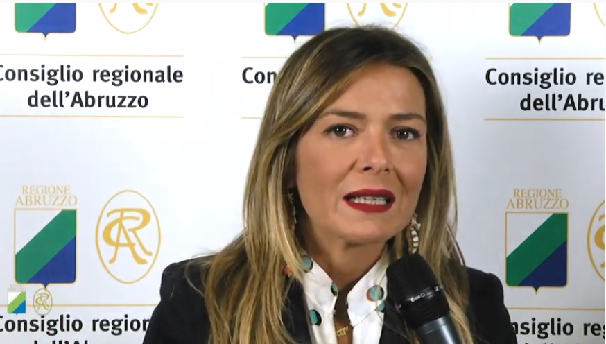 Sara Marcozzi replica a Verì: "Abruzzo ultima"