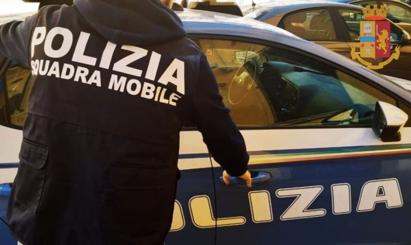 Pescara, in cambio di soldi e droga consegna telefono e sostanze stupefacenti a un detenuto, misura interdittiva per Assistente Capo Polizia Penitenziaria