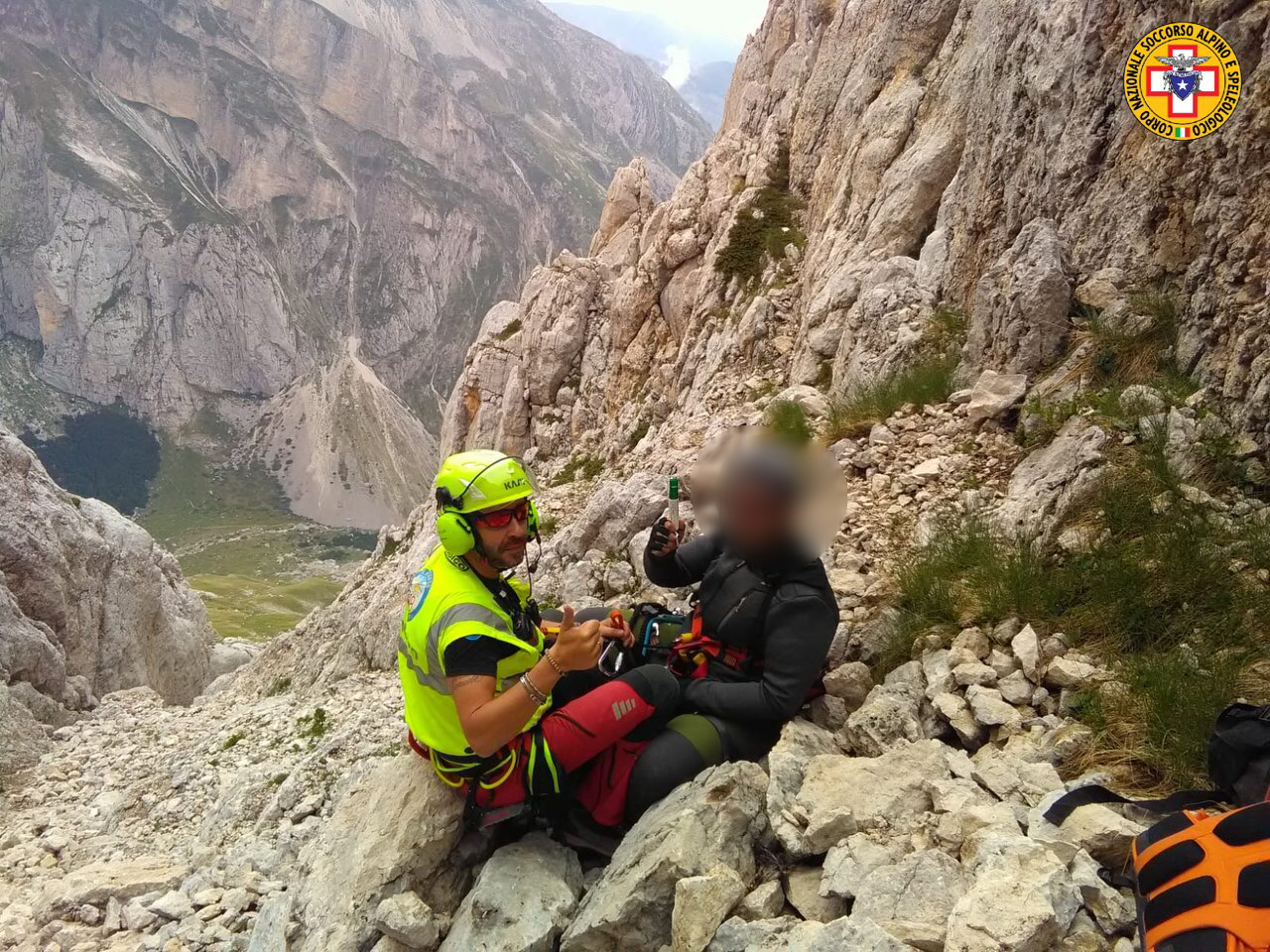 INCIDENTE PER DUE ESCURSIONISTI ROMANI SUL GRAN SASSO, CORNO PICCOLO