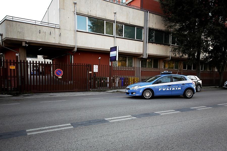 Rubano rame per un valore di 50mila euro in un'azienda dell'Aquila, la polizia arresta due uomini
