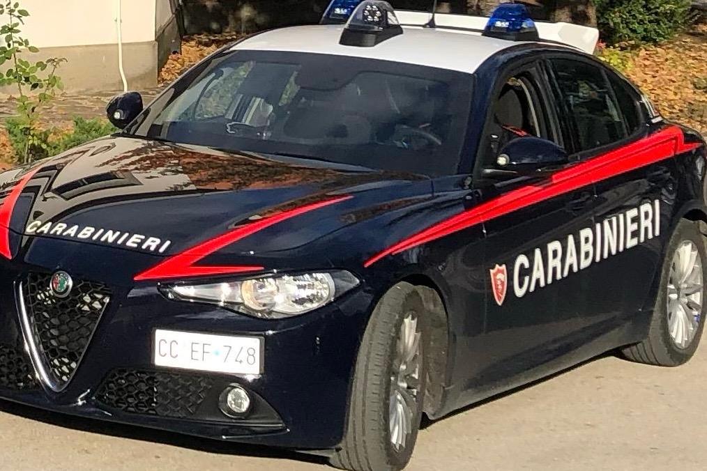 Vacri, follia familiare: minaccia la madre e aggredisce i Carabinieri. Arrestato 40enne