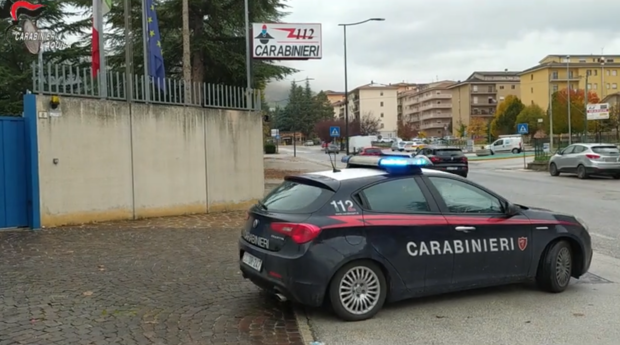 MINACCE E SOPRUSI NELLA CASA FAMIGLIA, MINORENNE TENTA DI ESTORCERE IL SILENZIO DELL’EDUCATORE: ARRESTATO