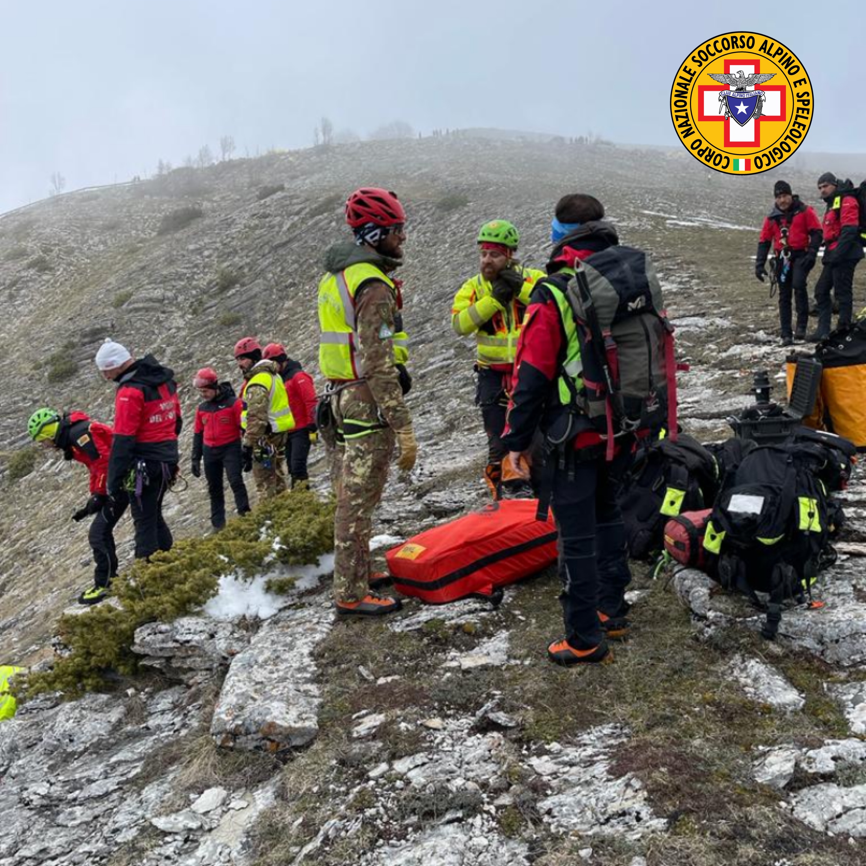 Teramo, ritrovato dal Soccorso Alpino e Speleologico il corpo del tenente degli alpini scomparso sul Monte Piselli