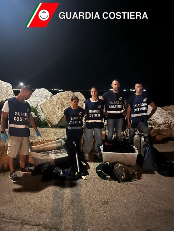 Nuovi blitz della Capitaneria di Porto di Ortona contro pescatori abusivi: Sequestrati oltre 2mila ricci e 100 kg di polpi
