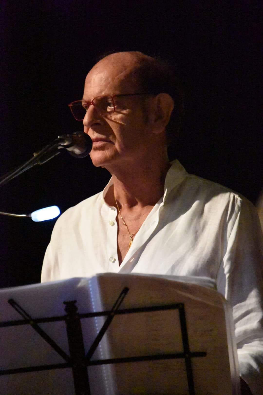  La Poesia Onesta premia il poeta Abruzzese Marcello Marciani "Acrobata delle Parole"