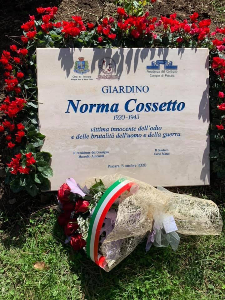 Pescara, cerimonia di intitolazione dei giardini di piazza Italia a Norma Cossetto
