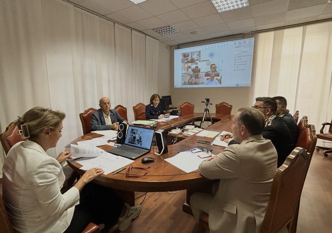 Il Prefetto D’Agostino firma i “Patti per la sicurezza urbana e installazione dei sistemi di videosorveglianza”