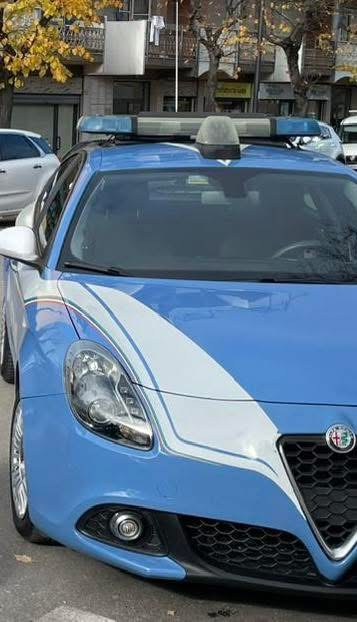 Pescara, Lite alla stazione di Porta Nuova: ferisce un uomo al collo con un vetro di bottiglia, arrestata romena per tentato omicidio