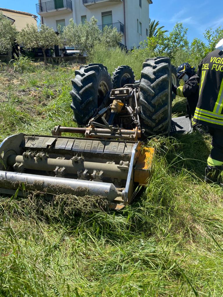 Incidente agricolo ad Atessa, muore un 72enne schiacciato dal trattore