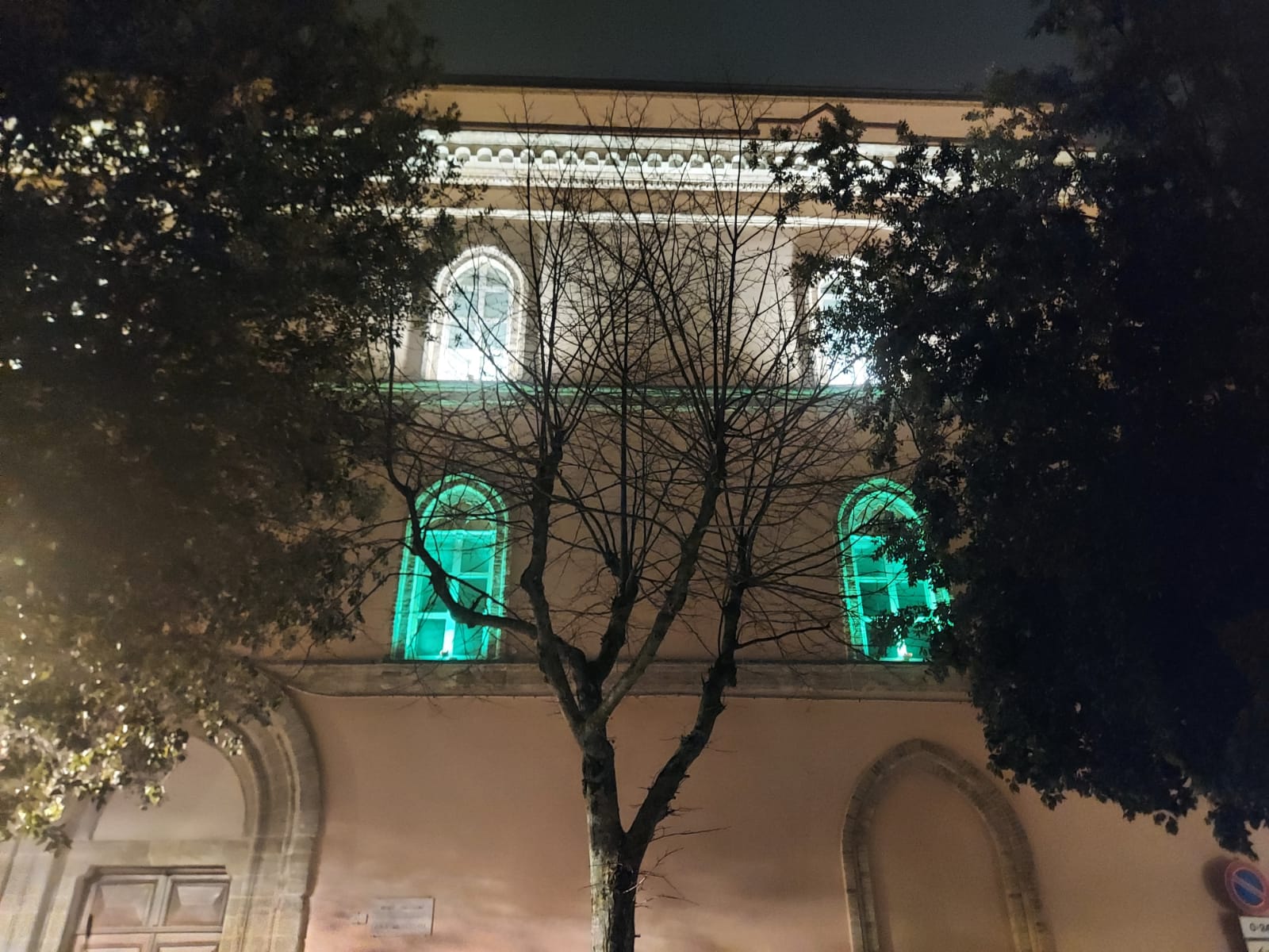 Lanciano, il palazzo arcivescovile della Chiesa di Lanciano Ortona si illumina di verde