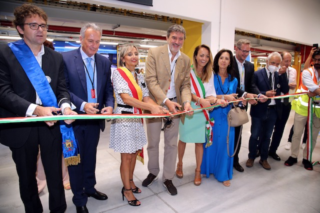 Inaugurato a San Salvo il centro di distribuzione di Amazon Italia