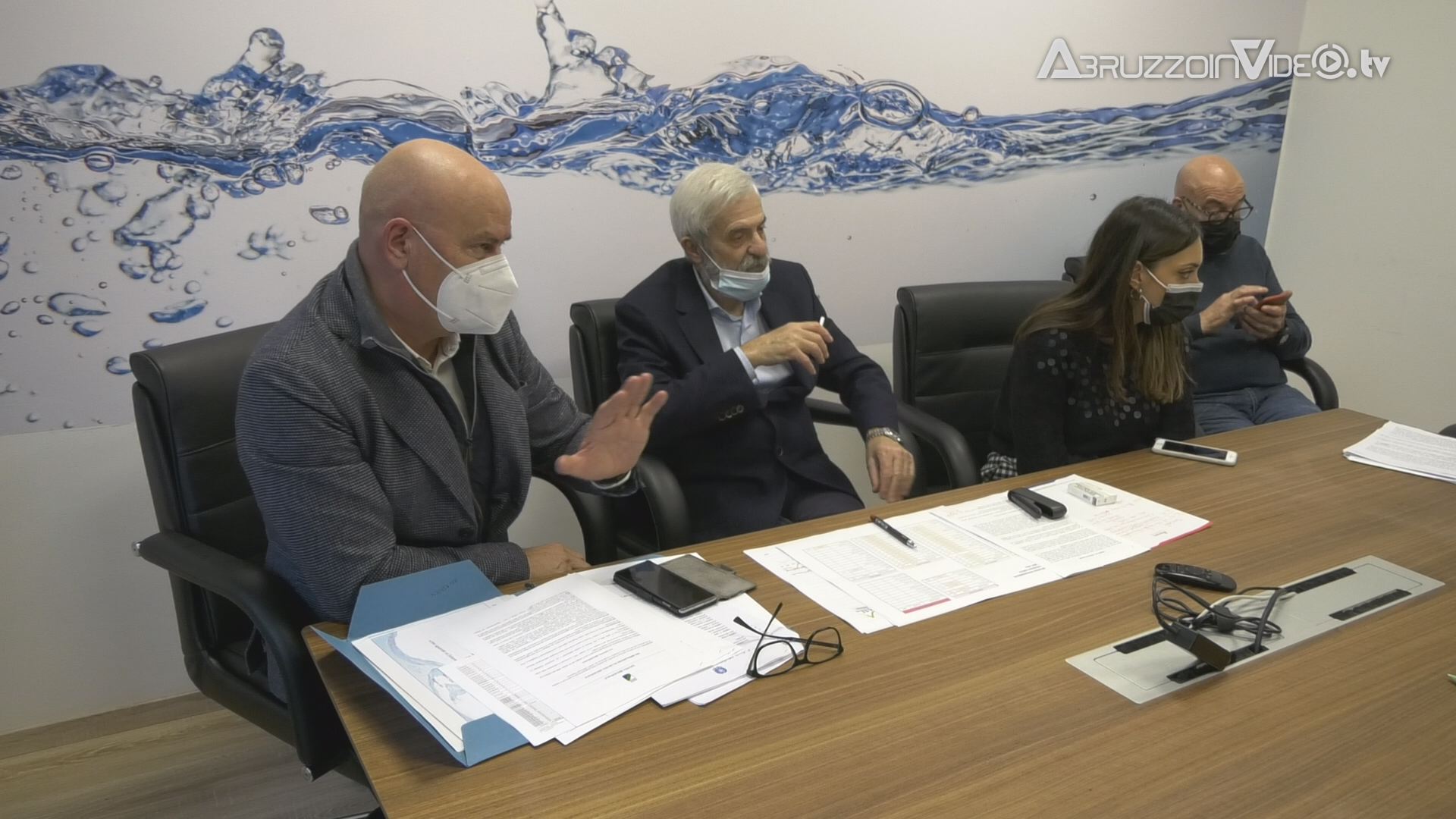 Sasi, danni ai depuratori e all'ambiente per gli scarichi illeciti di residui di gasolio e di reflui.