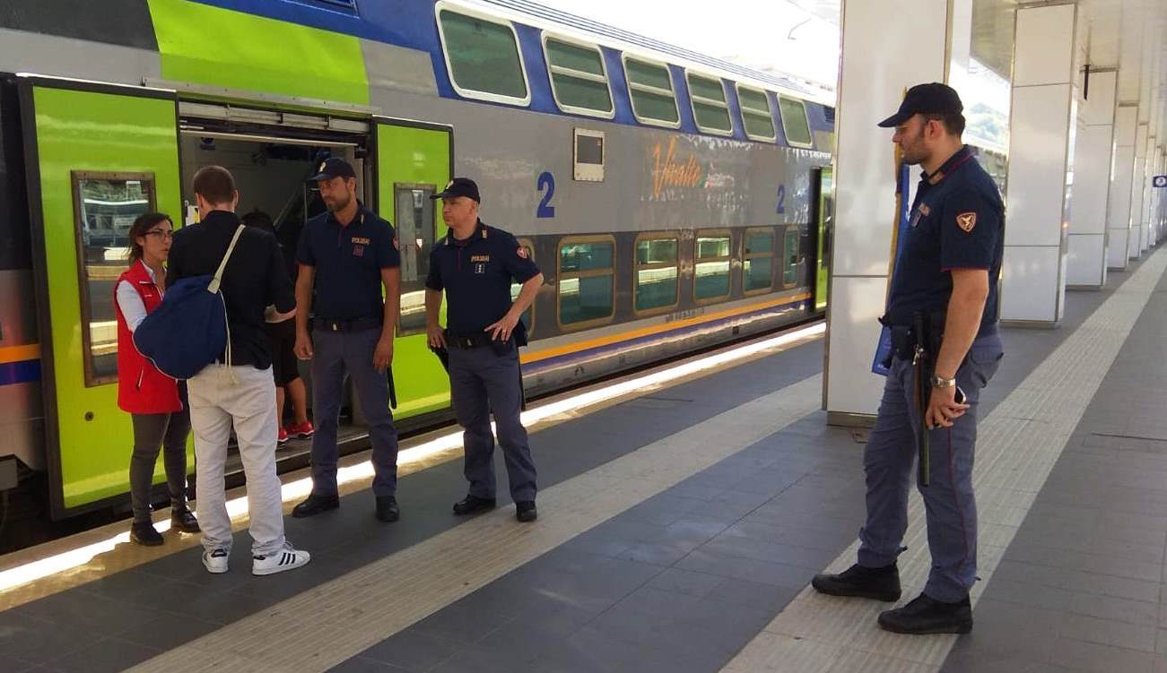 Controlli a tappeto della Polizia di Stato di Pescara nelle stazioni ferroviarie