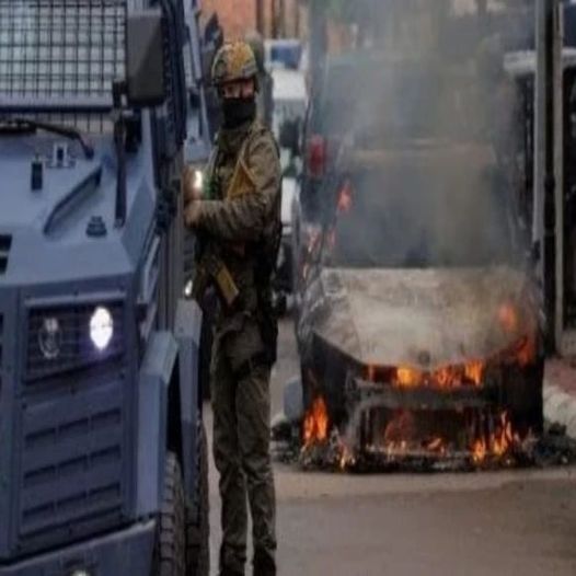 Scontri tra truppe Nato e dimostranti serbi in Kosovo, feriti militari del Nono Reggimento Alpini L'Aquila