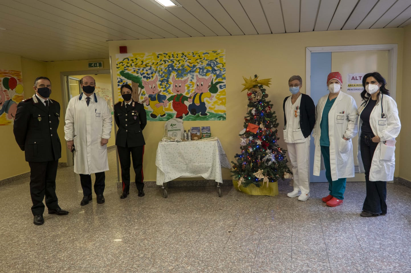 La "Befana della biodiversità" dei Carabinieri arriva alla Pediatria dell'ospedale di Chieti 