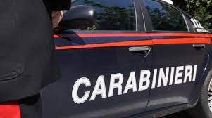   Chieti,  i carabinieri consegnano i viveri ad una giovane coppia in serie difficoltà e in attesa di un bambino