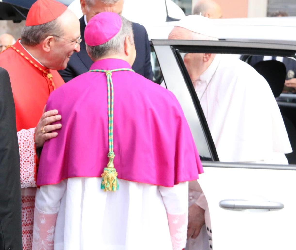 Papa Francesco a L'Aquila, Cardinale Petrocchi: Un grazie alto come le nostre montagne
