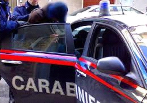 Lanciano, arrestato dai Carabinieri un 45enne  tossicodipendente accusato di estorcere da tempo soldi ai genitori