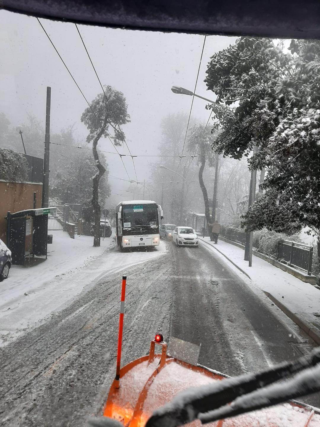 Chieti, Piano neve, multe e interventi per vetture senza gomme termiche