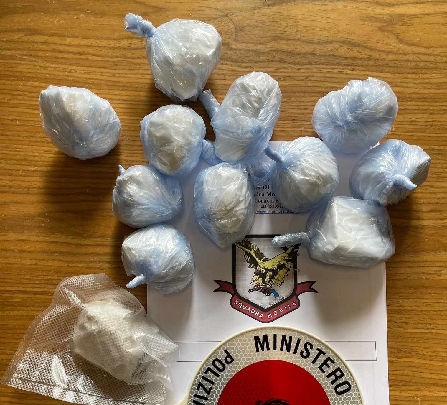Pescara, 640 grammi di cocaina purissima in casa: arrestato dalla Squadra Mobile