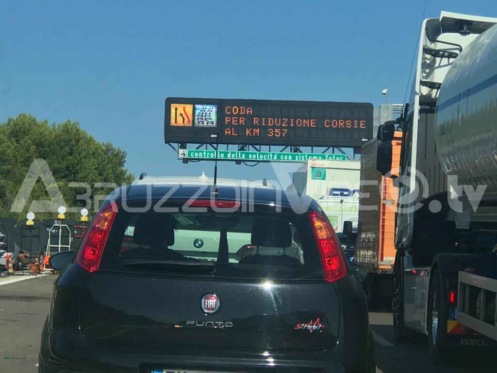Traffico e code Autostrada A14, esposto del presidente Marsilio in Procura