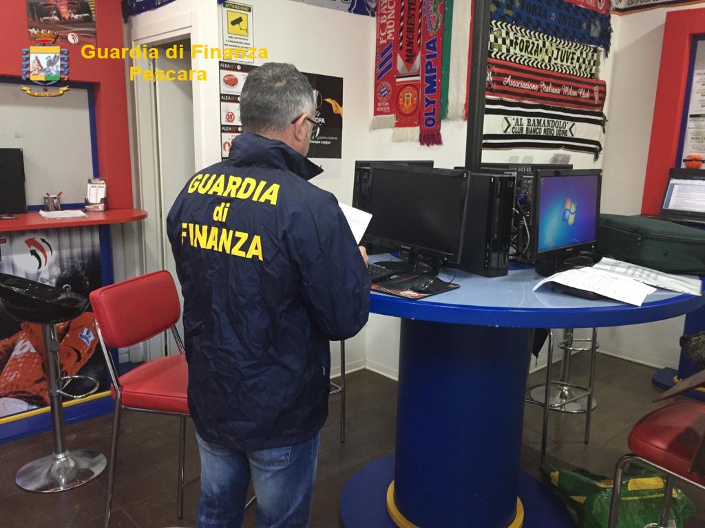 Sequestrata dalla Guardia di Finanza una sala scommesse abusiva a Pescara