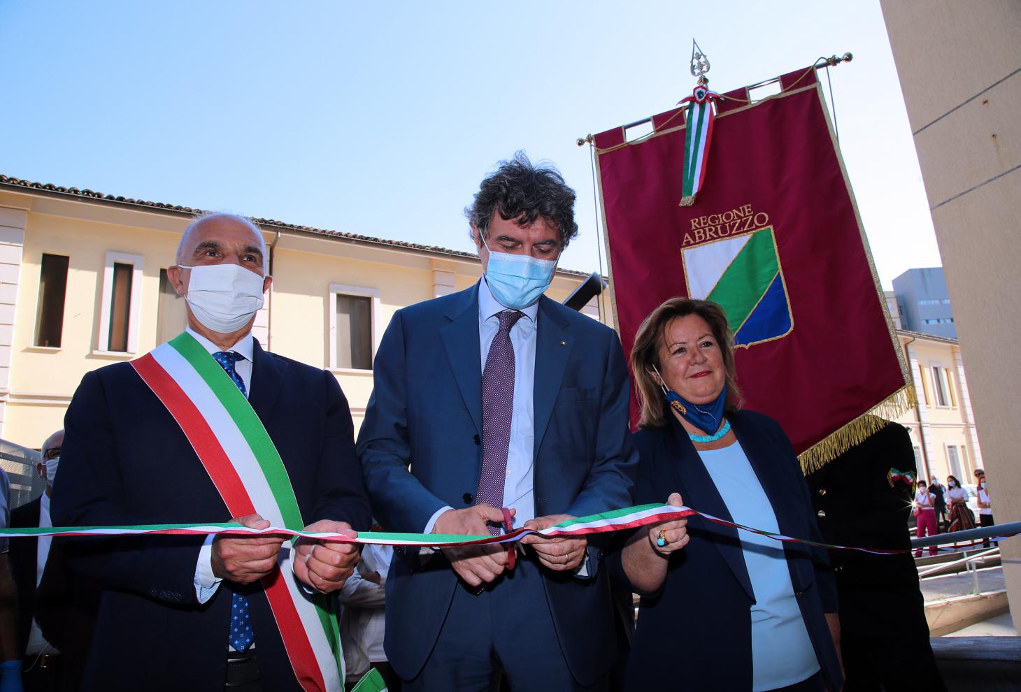 Pescara,inaugurato il Covid Hospital,struttura realizzata in tempi record 