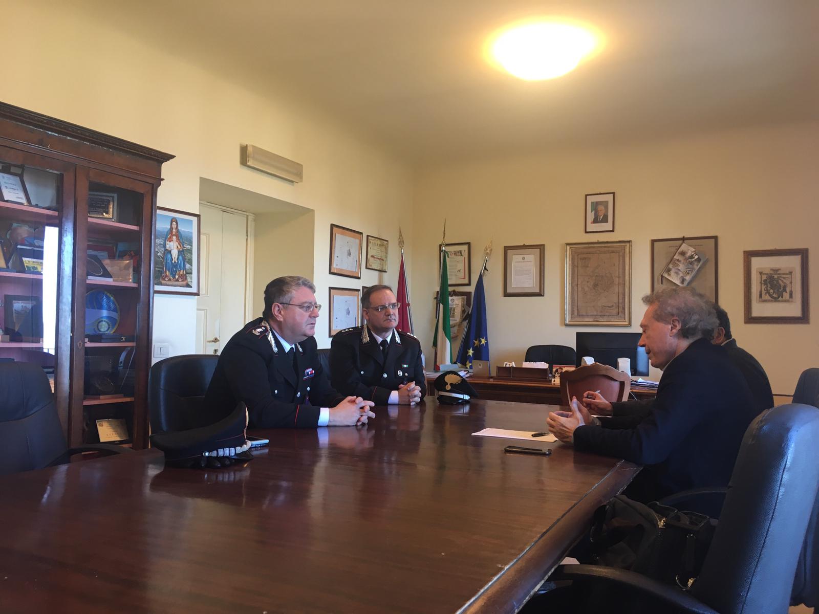 Atessa, incontro in Comune tra i vertici provinciali dei Carabinieri e il sindaco Borrelli