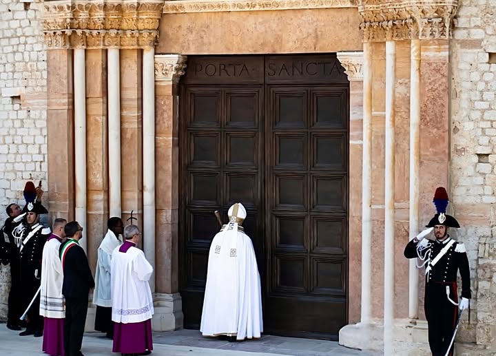 Abruzzo in lutto per Papa Francesco: “Esempio di fede, umanità e coraggio”