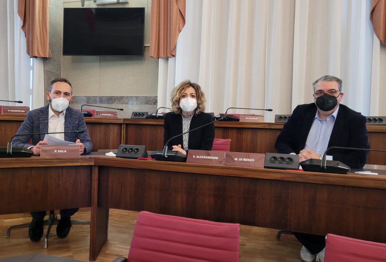 Coronavirus, M5S Pescara: il secondo Hub non risolve problemi dei Green pass prossimi alla scadenza