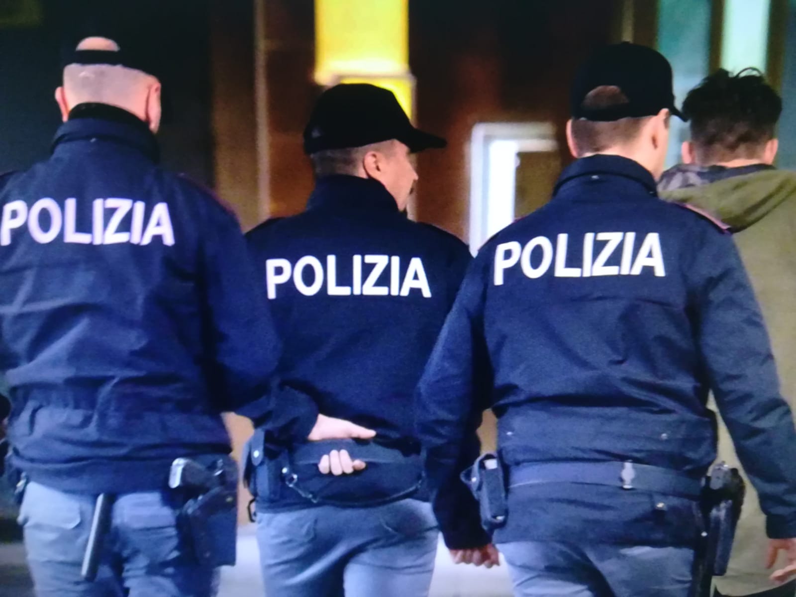 La Polizia di Stato di Pescara effettua servizi per la prevenzione e contrasto allo spaccio di sostanze stupefacenti