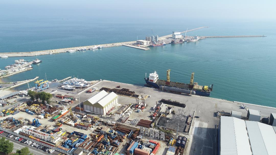 Porto di Ortona, firmato l’accordo tra Autorità portuale del mare adriatico centrale e la Struttura Commissariale ZES per gli investimenti del PNRR  