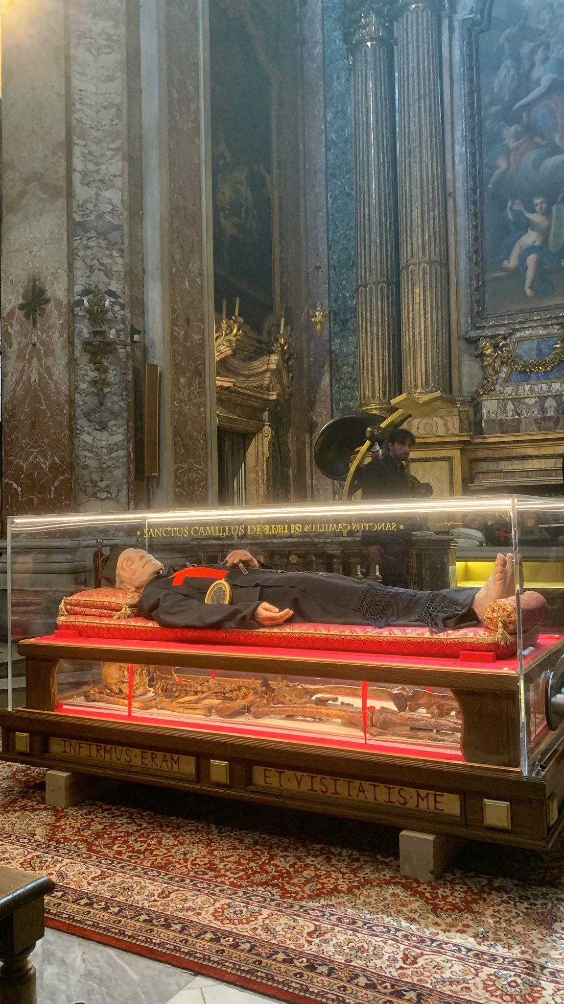 San Camillo De Lellis torna a casa: le reliquie del Santo abruzzese accolte a Bucchianico