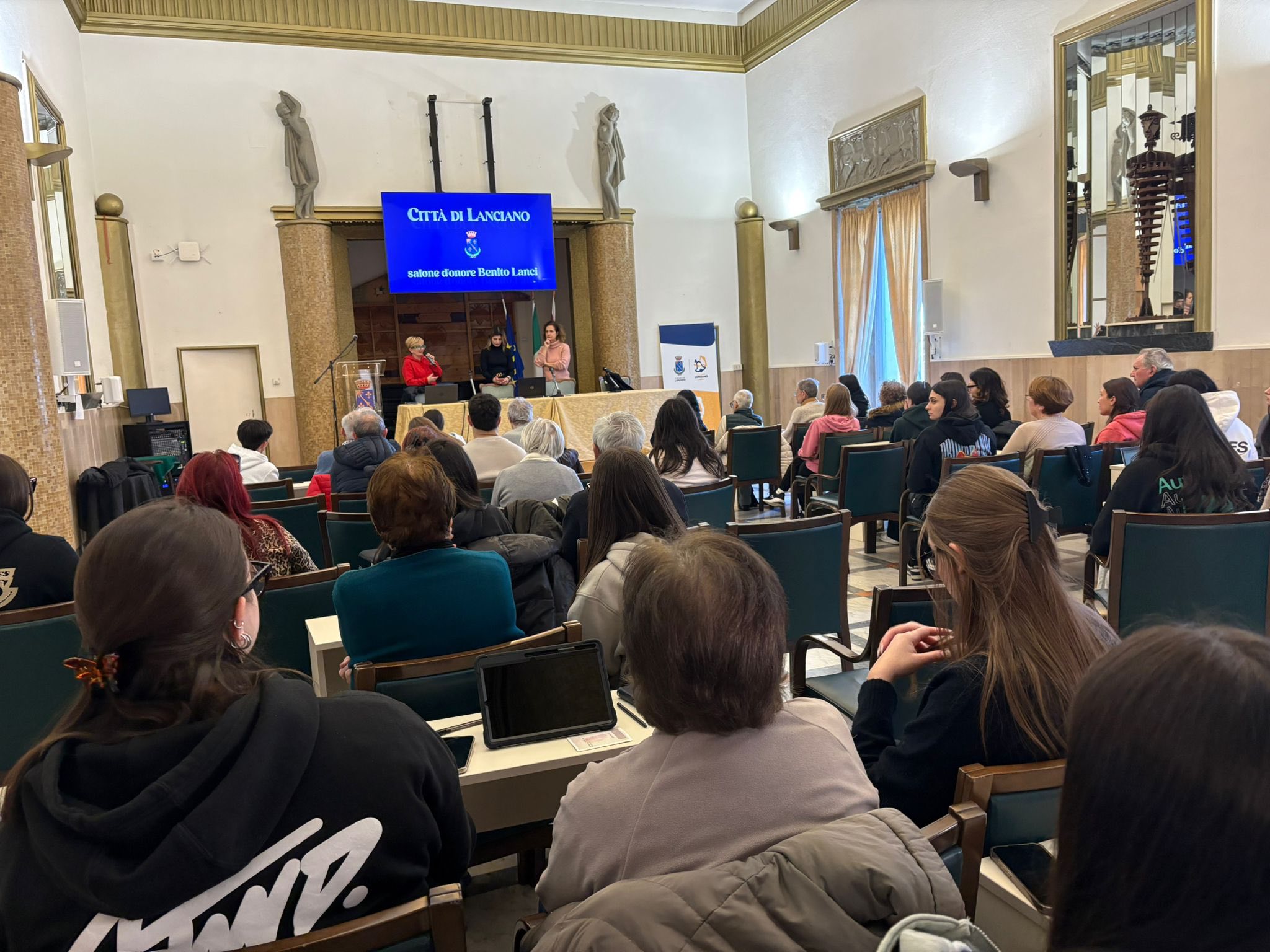 Service Learning, studenti e cittadini insieme per l’autonomia digitale: martedì 3 marzo il terzo incontro